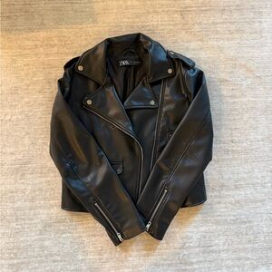 Zara Women's Sleek Black Leather Biker Jacket